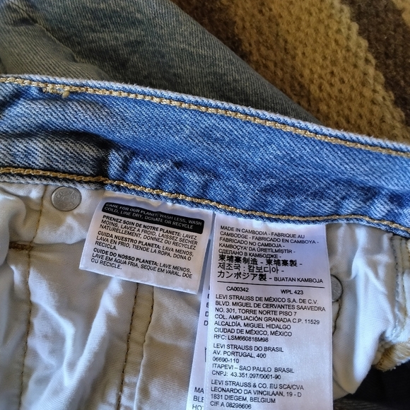 Levi's Women's Cut Off Shorts Denim Size 29 Long Shorts Rigid 501 Denim - Picture 9 of 10